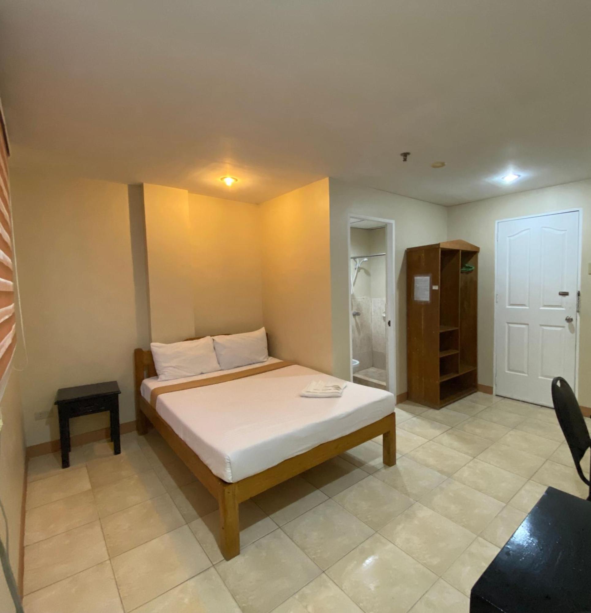 Lylie Hotel Себу Экстерьер фото